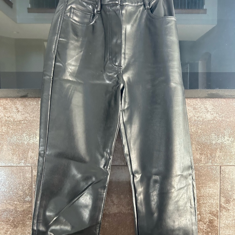 Wilfred Straight Leg Pants in Black